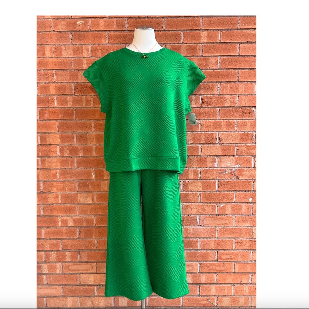 Flare Textured Travel Set - Short Cap Sleeve Top & Crop Flare Drawstring Pant